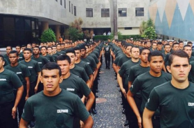 Une église crée une armée pour tuer les homos